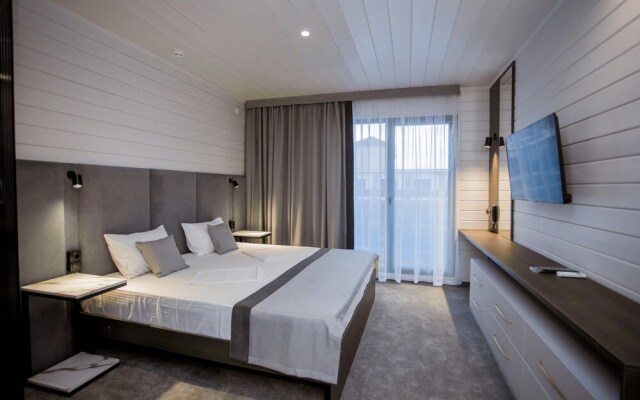 Grand Sapphire Village