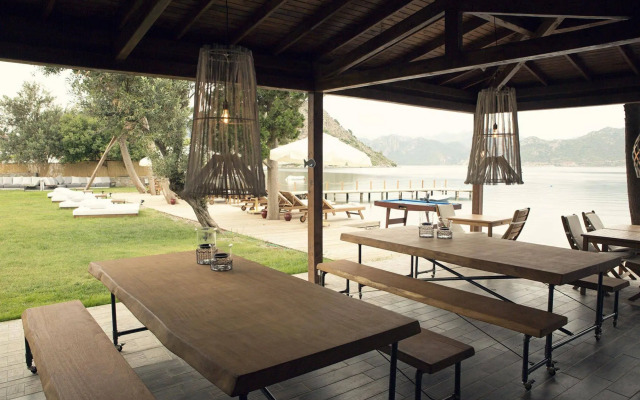 Vira Demir Boutique Hotel & Beach