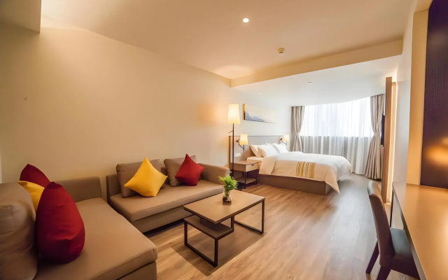 Homeinn Hotel (Wuxi Nanchan Temple Sanyang Square)