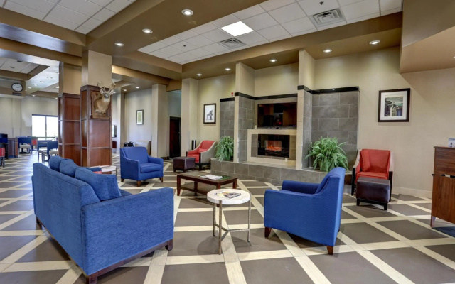 Comfort Suites - фото 2