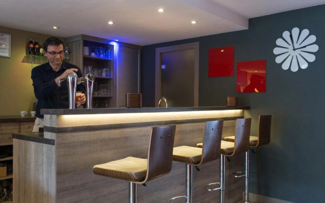 Hotel The Originals Tours Sud (ex P'tit-Dej Hotel)