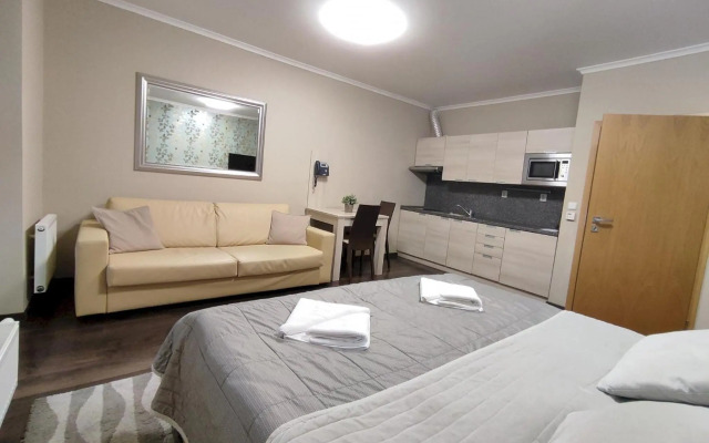 Útulné studio s balkónem