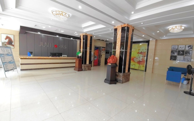 Junyi Chain Hotel (Anqing Tongcheng Haifeng Road)