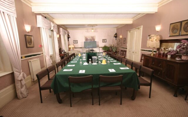 Fines Bayliwick Hotel