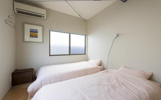 GrapeHouse Koenji - Hostel, - Caters to Women