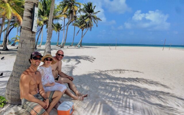 San Blas Private Oceanfront Cabin