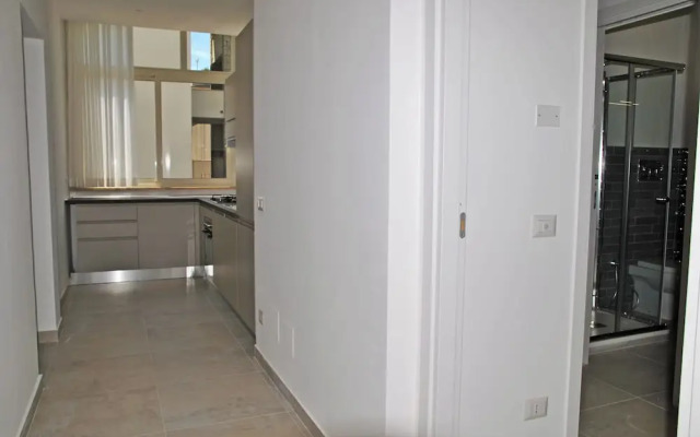 Sea Breeze Seafront Flat
