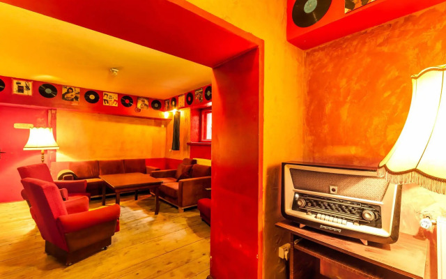 Good Bye Lenin Pub & Garden - Hostel