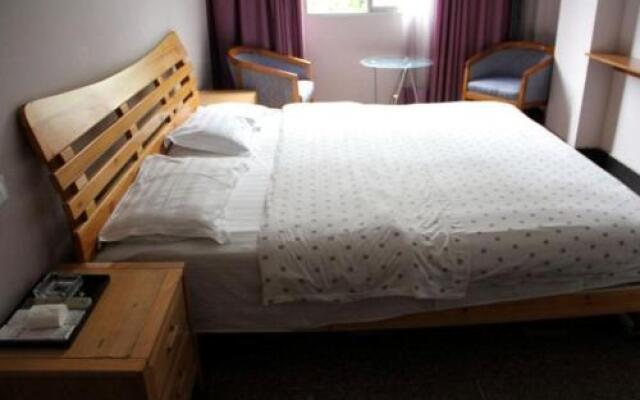 Yichang Wuyi Guesthouse