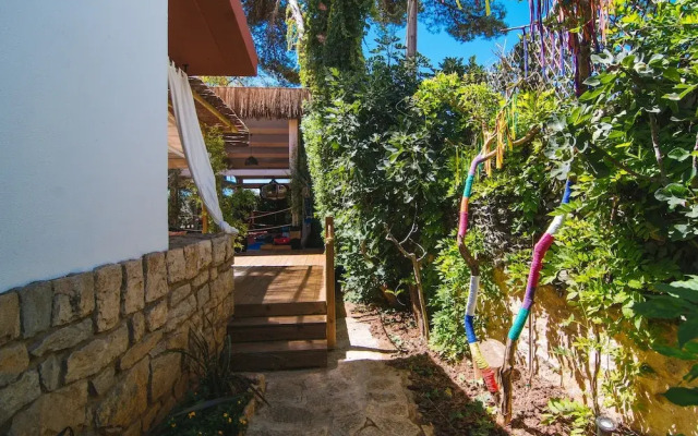 Lucky's Guest House