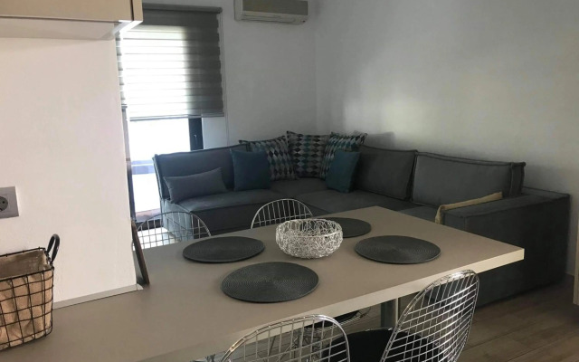 Chrysanthi Studios & Apartments