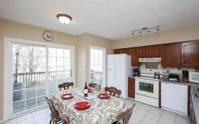 Franklin Home by RedAwning