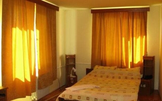 Lary Hostel