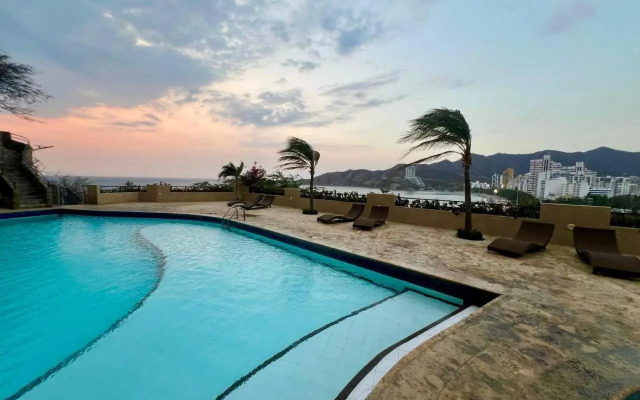 Edificio el Peñón del Rodadero Apto 1102 B