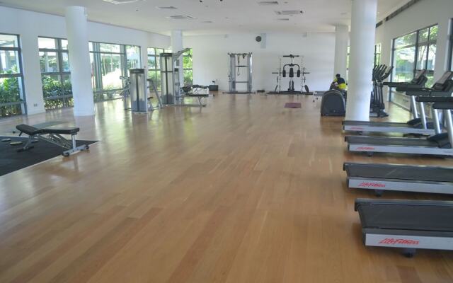 Elegant Living At loft Imago KK