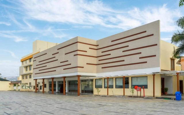 Hotel Pushpak Resort