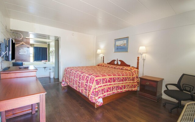 Centralia Motel Near Downtown by OYO