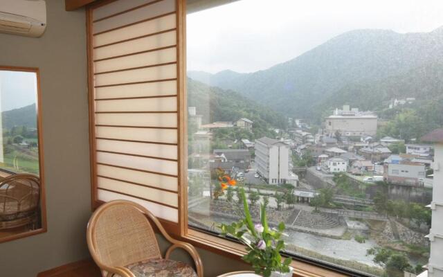 Yamamura Annex