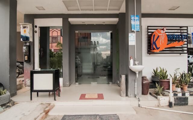 Hotel K77 by OYO Rooms