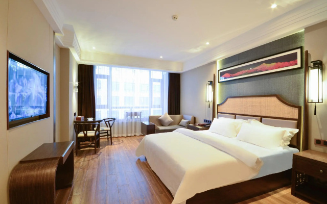 Metropolo Jinjiang Hotel ((Shangri-La Songzanlin Temple)