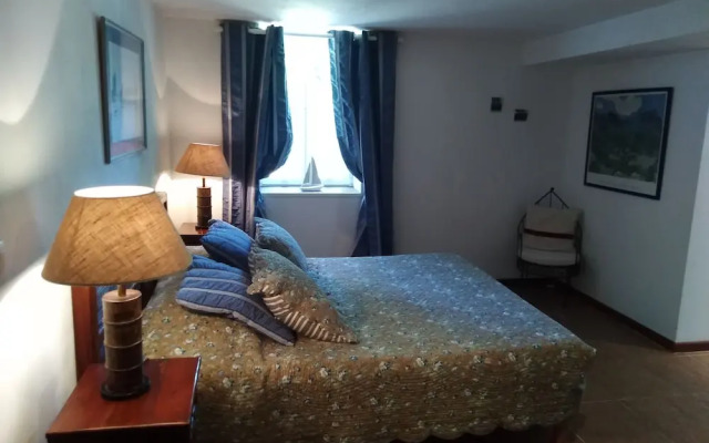 Les Hôtes du Paradis