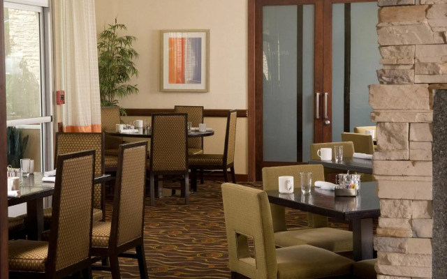 Courtyard by Marriott Los Angeles - Sherman Oaks