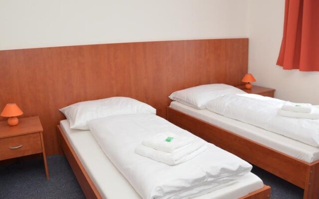 Hotel Ruzeny
