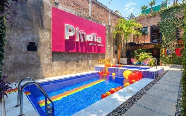 Piñata PV Hotel