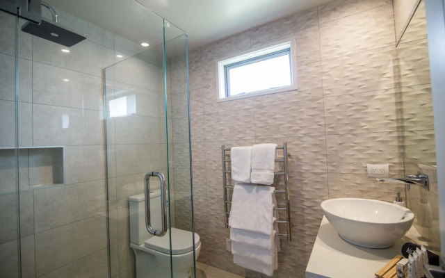 Te Anau Deluxe Apartments
