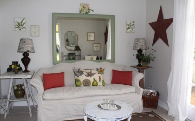 Hope and Glory Inn and Vineyard