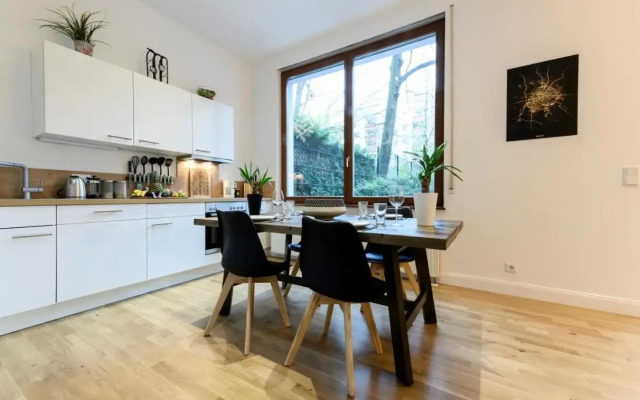 90sqm 2BR Design Gem - outdoor terrace