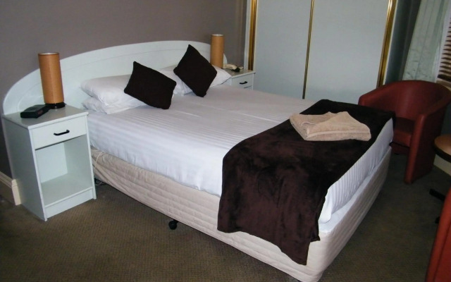 Grand Tasman Hotel