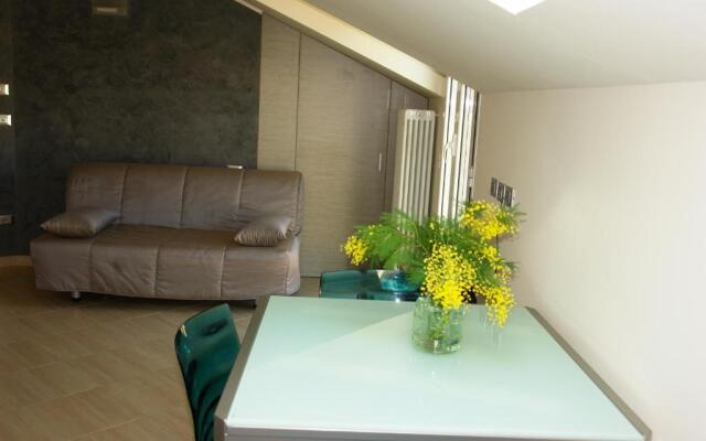 Residence Villa Carmen fronte mare a 50 mt