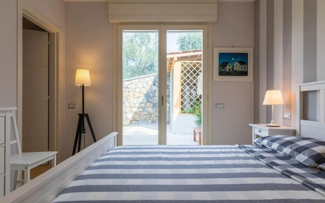 Luxury Apartment in Modern Villa Unit 1