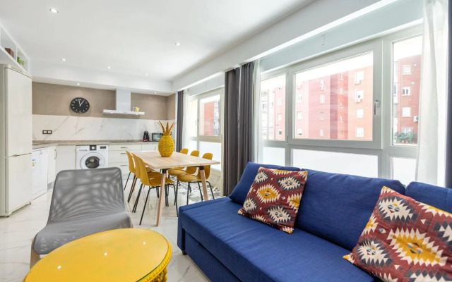 Lujan Deluxe Suites by Valcambre