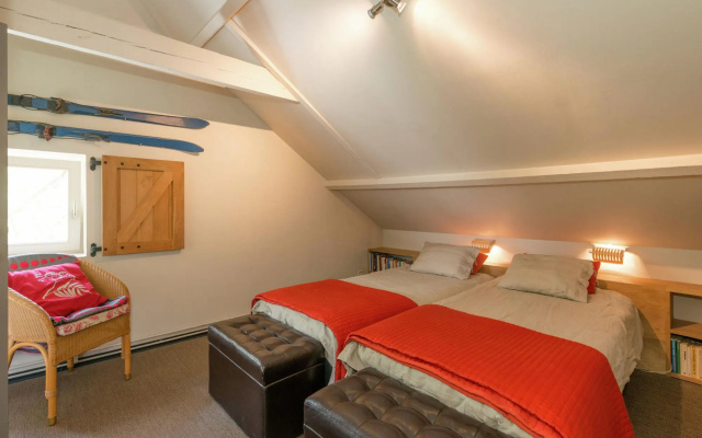 Beautiful Holiday Home in Redu With Whirlpool - фото 2