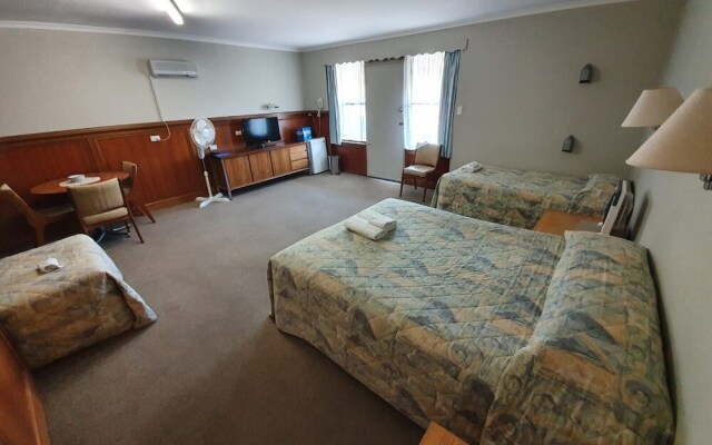 Robe Heaven Motel