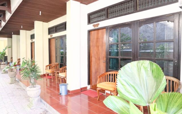 Rasa Sayang Beach Inn by RedDoorz