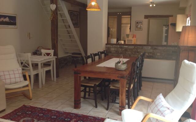 Cozy Chalet in Bohan Near Forest