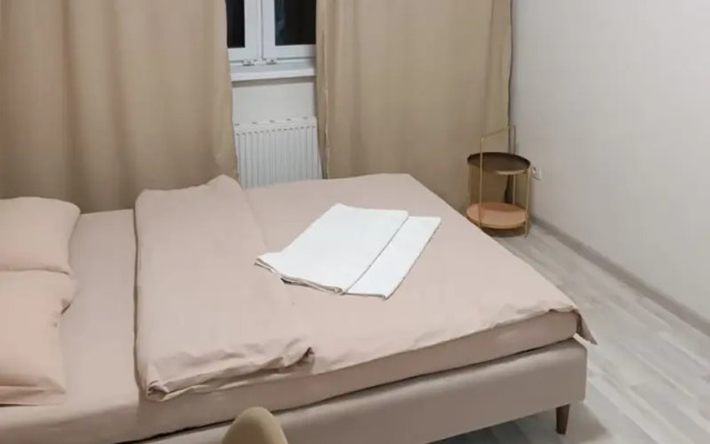AHause на проспекте Космонавтов 26а