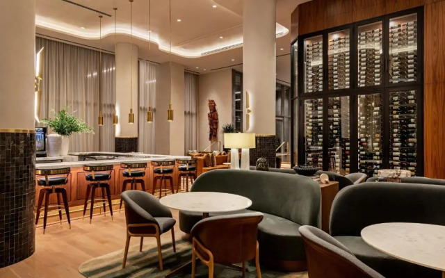 HALL Park Hotel, Autograph Collection