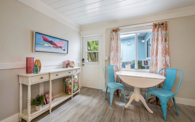 Spoonbill Suite at Driftwood #6