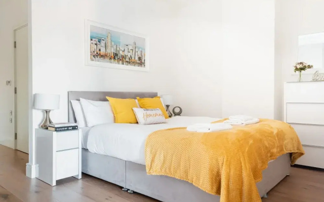 Platinum Apartment in Central Camden 9984