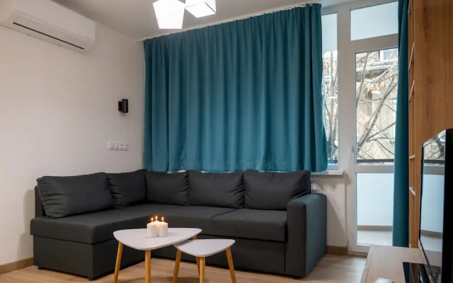 Modern and Cozy 1bdr Apartment in the City Center