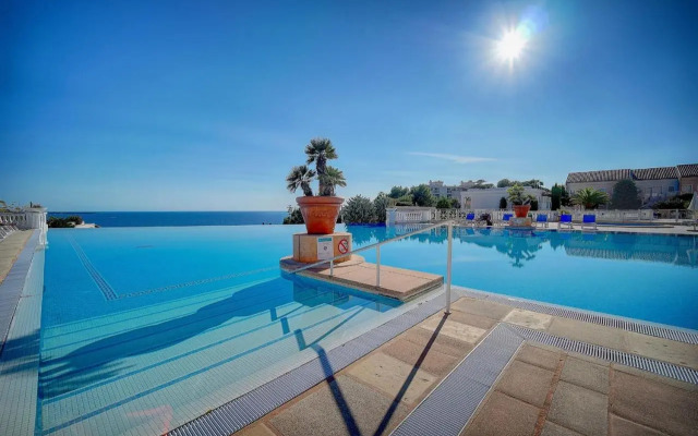 IMMOGROOM - 3 Rooms - Renovated - Pool - Air conditioning - Parking -