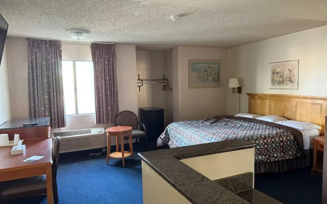 Fiesta Inn- Bell Gardens/ Los Angeles
