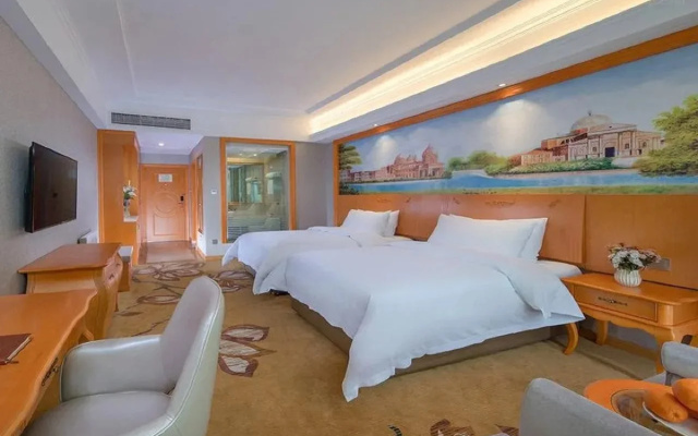 Vienna Hotel (Chongqing Qijiang Wanda Plaza)