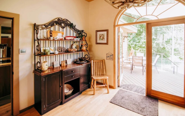'big House Lodge' - Cle Elum Retreat on 8 Acres!