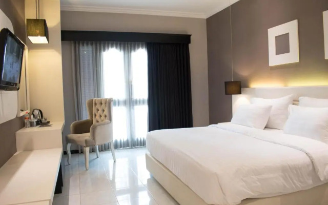 Luminor Hotel Jember by WH