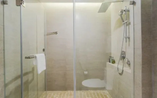 Homeinn Plus Hotel (Shanghai Pujiang  Lianhang Road Subway Station Renji Hospital South campus)